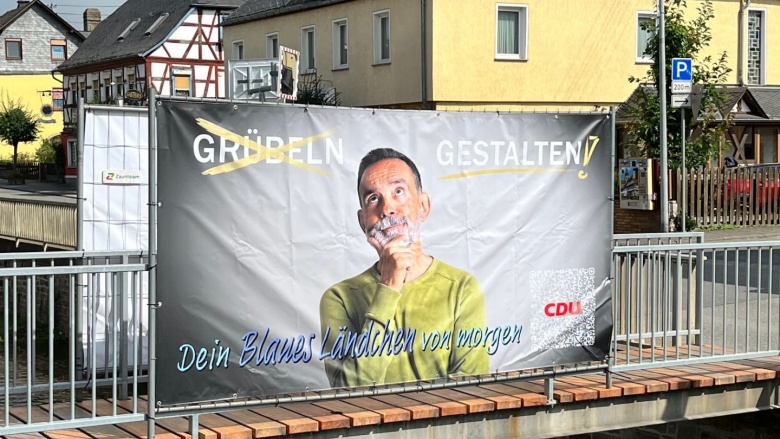 Die CDU wirbt mit Bannern überall in der Verbandsgemeinde für die Teilnahme an der Befragung. Die CDU wirbt mit Bannern überall in der Verbandsgemeinde für die Teilnahme an der Befragung.